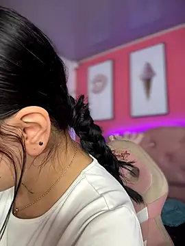 Megaan  More online show from 21, 12, 2025