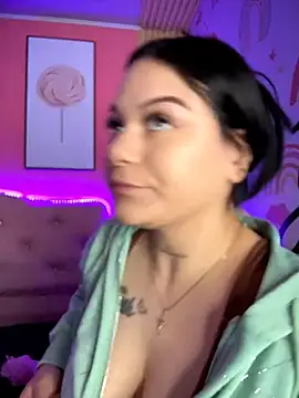 Megaan  More online show from 30, 11, 2025