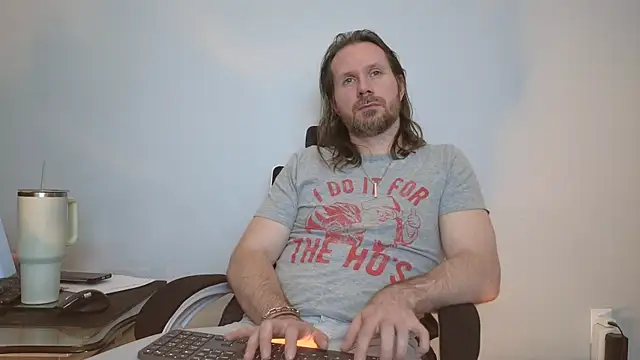 AlbinoAdonis online show from 21, 4, 2026