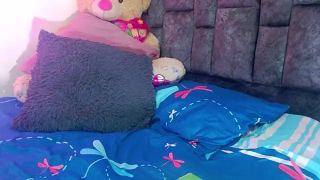 Charlotte Landry   online show from 16, 12, 2025