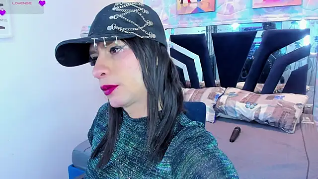 Charlotte Landry   online show from 5, 2, 2026