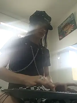 Snapshot of Charlotte_Landry__ chatting on 23, 11, 2025 Charlotte Landry online show from 23, 11, 2025