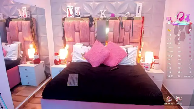 Snapshot of Charlotte_Landry__ chatting on 14, 11, 2025 Charlotte Landry online show from 14, 11, 2025