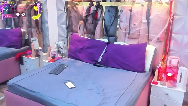 Snapshot of Charlotte_Landry__ chatting on 9, 10, 2025 Charlotte Landry online show from 9, 10, 2025