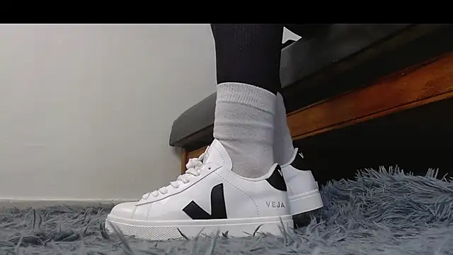 Deysha Garcias online show from 3, 12, 2025