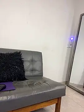 Deysha Garcias online show from 9, 11, 2025