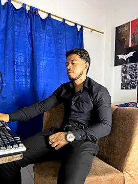 DavideVentura  online show from 12, 9, 2025