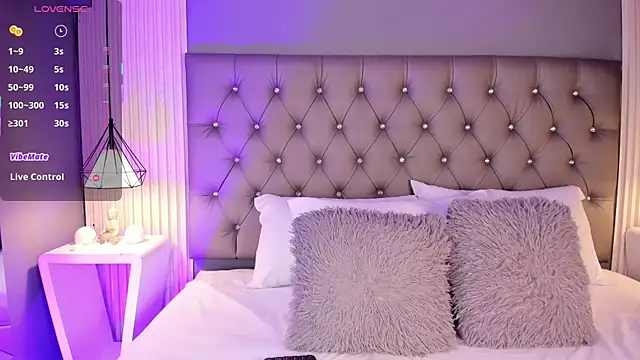 LunaBloomn online show from 13, 3, 2026