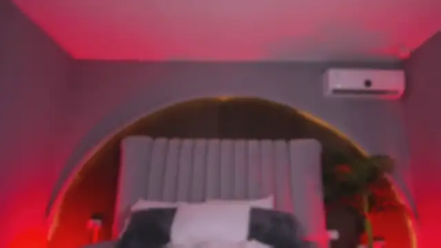 Isabellax21 online show from 10, 2, 2026