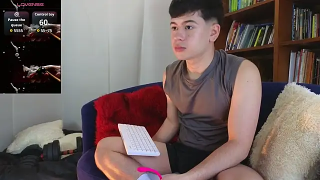 tightncuteass online show from 17, 4, 2026