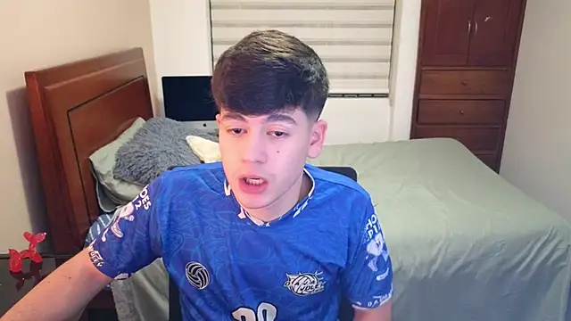 tightncuteass online show from 29, 10, 2025