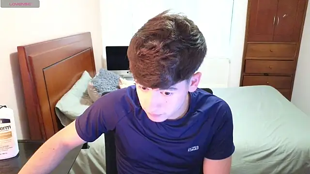 tightncuteass online show from 18, 10, 2025