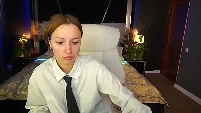 Snapshot of FoxyMayy chatting on 2, 5, 2026 FoxyMayy online show from 2, 5, 2026