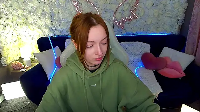 FoxyMayy online show from 10, 4, 2026