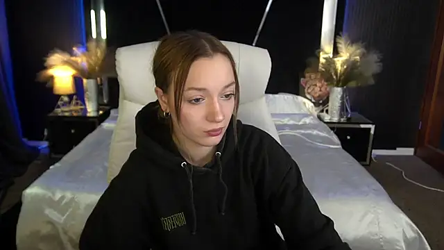 FoxyMayy online show from 25, 11, 2025