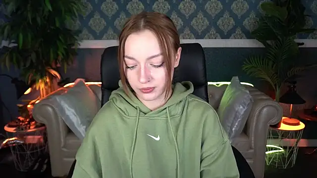 FoxyMayy online show from 17, 4, 2026