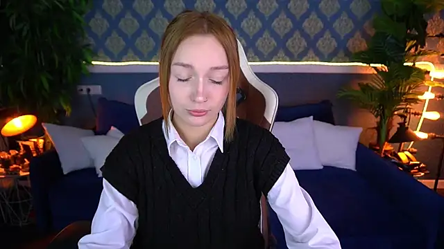 FoxyMayy online show from 10, 7, 2026