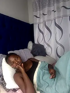 Snapshot of BlackberriesXxx chatting on 12, 9, 2025 BlackberriesXxx online show from 12, 9, 2025