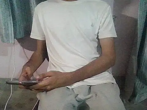 Snapshot of ash706339 chatting on 15, 9, 2025 ash706339 online show from 15, 9, 2025