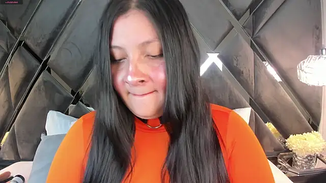 AlisonHalle online show from 10, 11, 2025