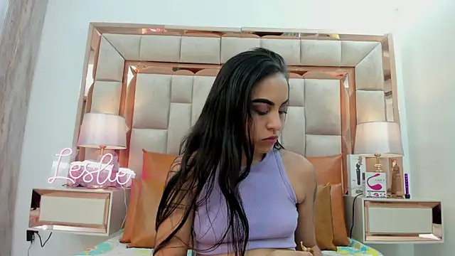 Leslie Bussh  online show from 7, 10, 2025