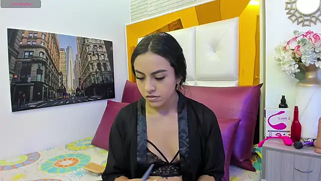 Leslie Bussh  online show from 23, 4, 2026