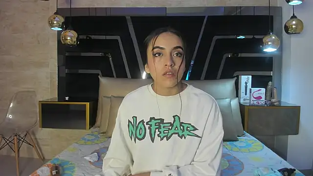 Leslie Bussh  online show from 29, 10, 2025