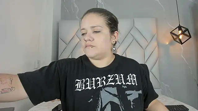 hellen tirey online show from 2, 10, 2025
