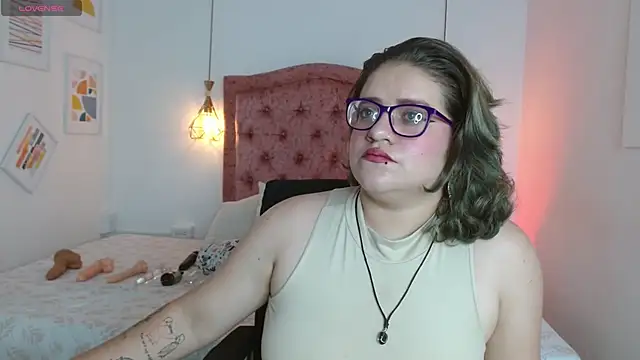 hellen tirey online show from 17, 9, 2025
