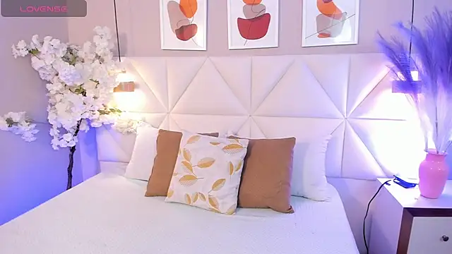 Adara  carter  online show from 9, 10, 2025