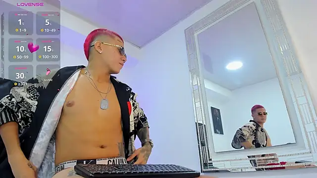 Aleanders  online show from 4, 10, 2025