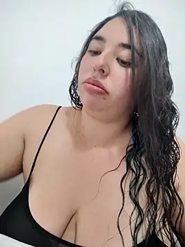 Bagiolett online show from 14, 4, 2026