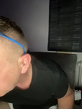 Snapshot of niezlomny75 chatting on 17, 9, 2025 niezlomny75 online show from 17, 9, 2025