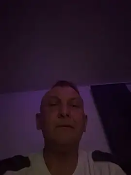 Snapshot of niezlomny75 chatting on 14, 9, 2025 niezlomny75 online show from 14, 9, 2025