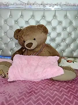 ZARAY 1118 online show from 28, 10, 2025