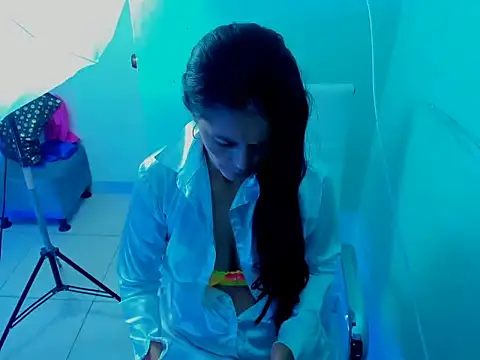 ZARAY 1118 online show from 7, 10, 2025