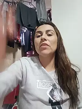 Snapshot of vanessa-titisM chatting on 10, 6, 2026 vanessa-titisM online show from 10, 6, 2026