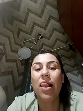 Snapshot of vanessa-titisM chatting on 13, 5, 2026 vanessa-titisM online show from 13, 5, 2026