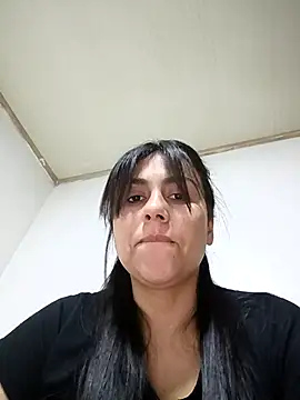 vanessa-titisM online show from 9, 11, 2025