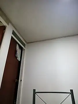 vanessa-titisM online show from 4, 12, 2025