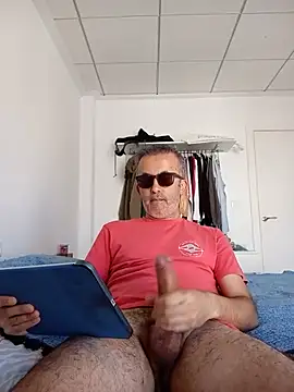Snapshot of EmilioTaladdro chatting on 28, 5, 2026 EmilioTaladdro online show from 28, 5, 2026