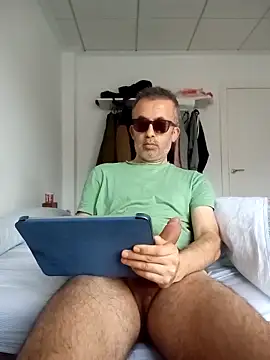 EmilioTaladdro online show from 12, 4, 2026