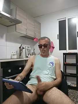 Snapshot of EmilioTaladdro chatting on 27, 5, 2026 EmilioTaladdro online show from 27, 5, 2026