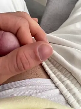 Milike 93 online show from 19, 10, 2025