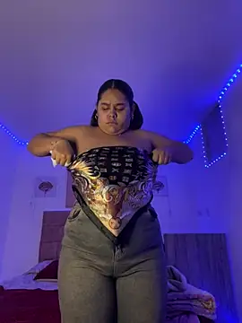 Snapshot of Anabelle_00_ chatting on 10, 7, 2026 Anabelle 00 online show from 10, 7, 2026