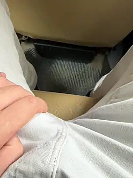 LAZ3R1 online show from 13, 10, 2025