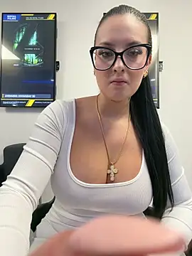 Snapshot of GabyMejiaa chatting on 9, 5, 2026 GabyMejiaa online show from 9, 5, 2026
