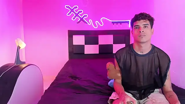 Lucky boys  X online show from 21, 12, 2025