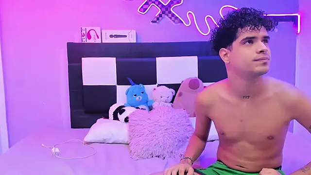 Lucky boys  X online show from 4, 6, 2026