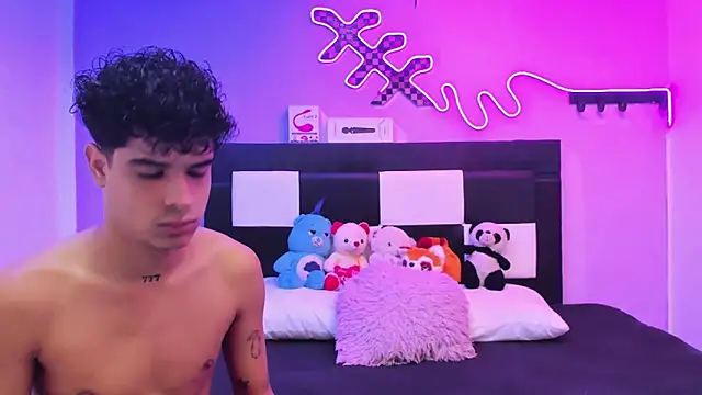 Lucky boys  X online show from 28, 5, 2026